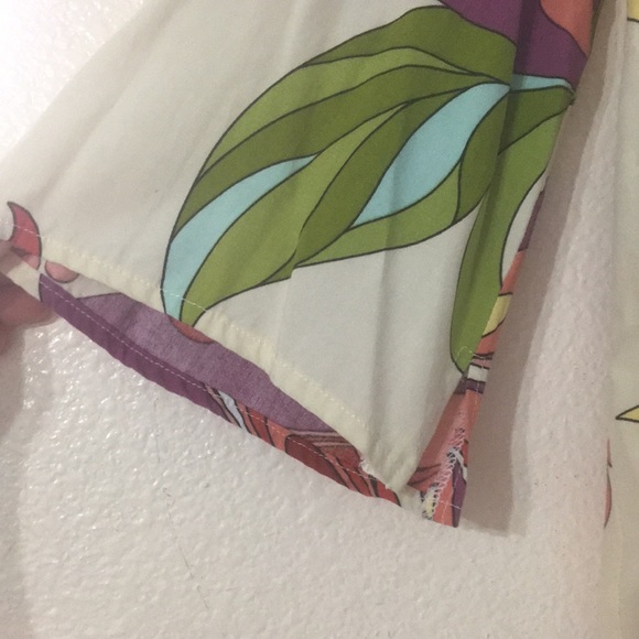 Vintage Aloha print women’s blouse. Made in Hawaii - Picture 2 of 3